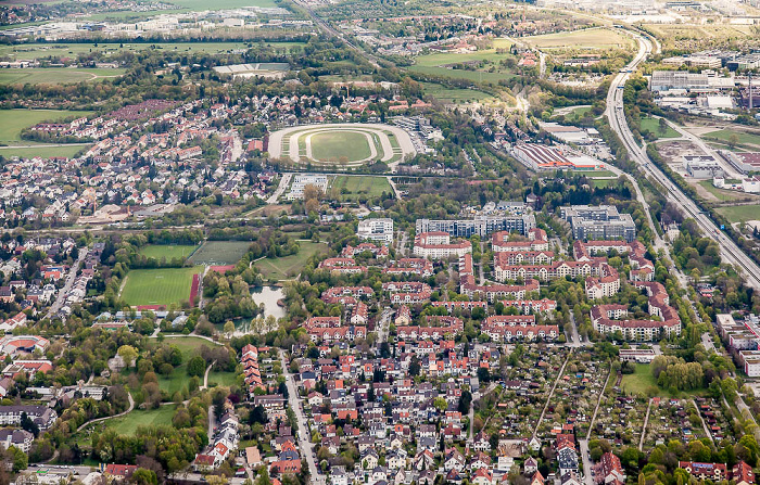 Luftbild aus Zeppelin: Bogenhausen mit Zamdorf (unten) und Daglfing (oben) München