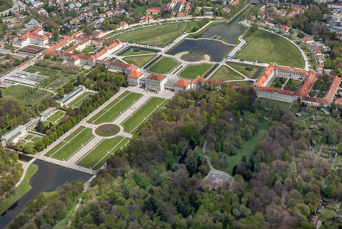 Luftbild aus Zeppelin: Neuhausen-Nymphenburg - Schloss und Park Nymphenburg München