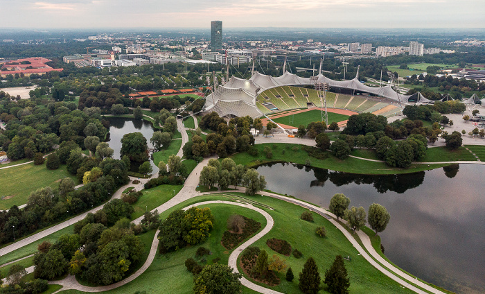 Olympiapark: Olympiasee und Olympiastadion München